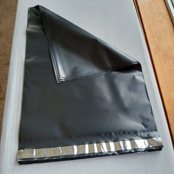 15 ct Black Poly Mailers 12" x 15.5" Shipping Bags Self Seal Waterproof 2.3mil - Picture 1 of 3